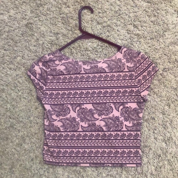 Pink crop top - Picture 2 of 4